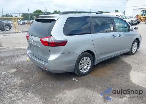 2015 Toyota Sienna Xle 8 Passenger z USA, uszkodzony, nr VIN 5TDYK3DC9FS670655